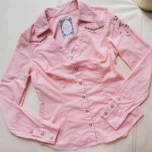 Guess pale pink button-down shirt w/ studs